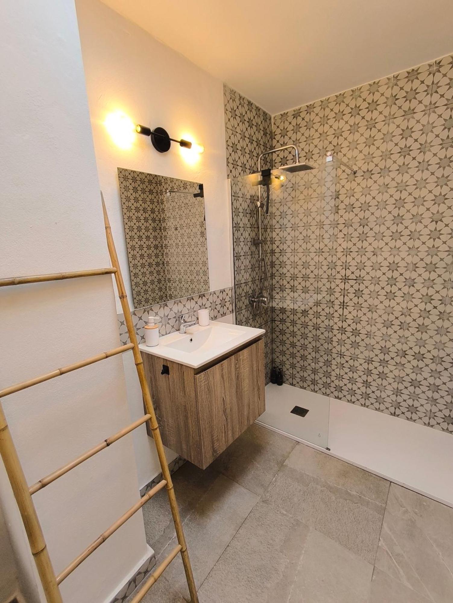 Appartement Medina Marinas - Tu Hogar Con Solarium Privado!